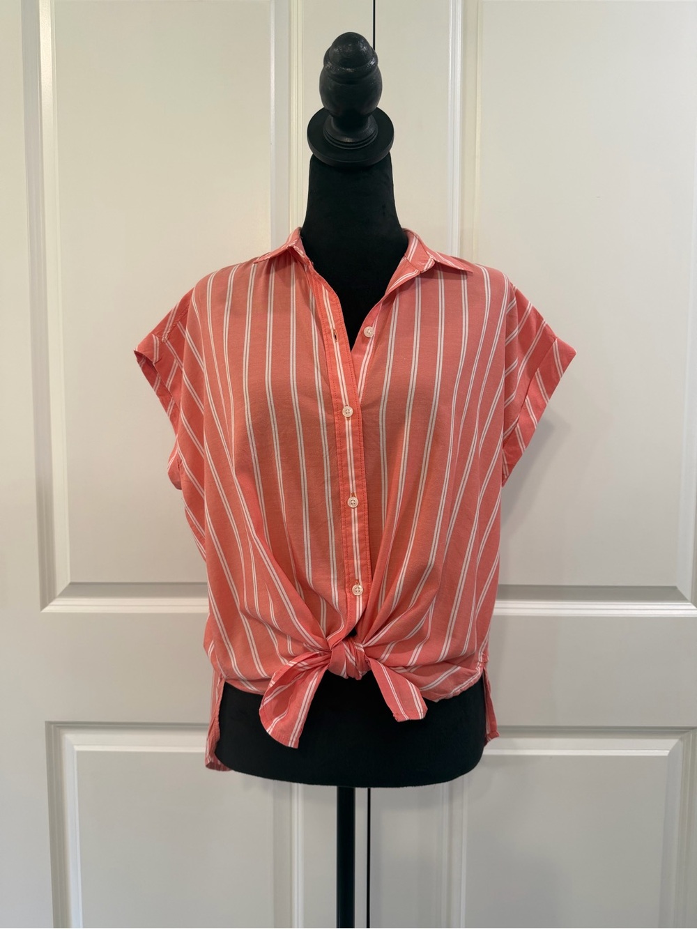 Abercrombie & Fitch Pink & White Striped Button Short Sleeve Shirt Size Small
